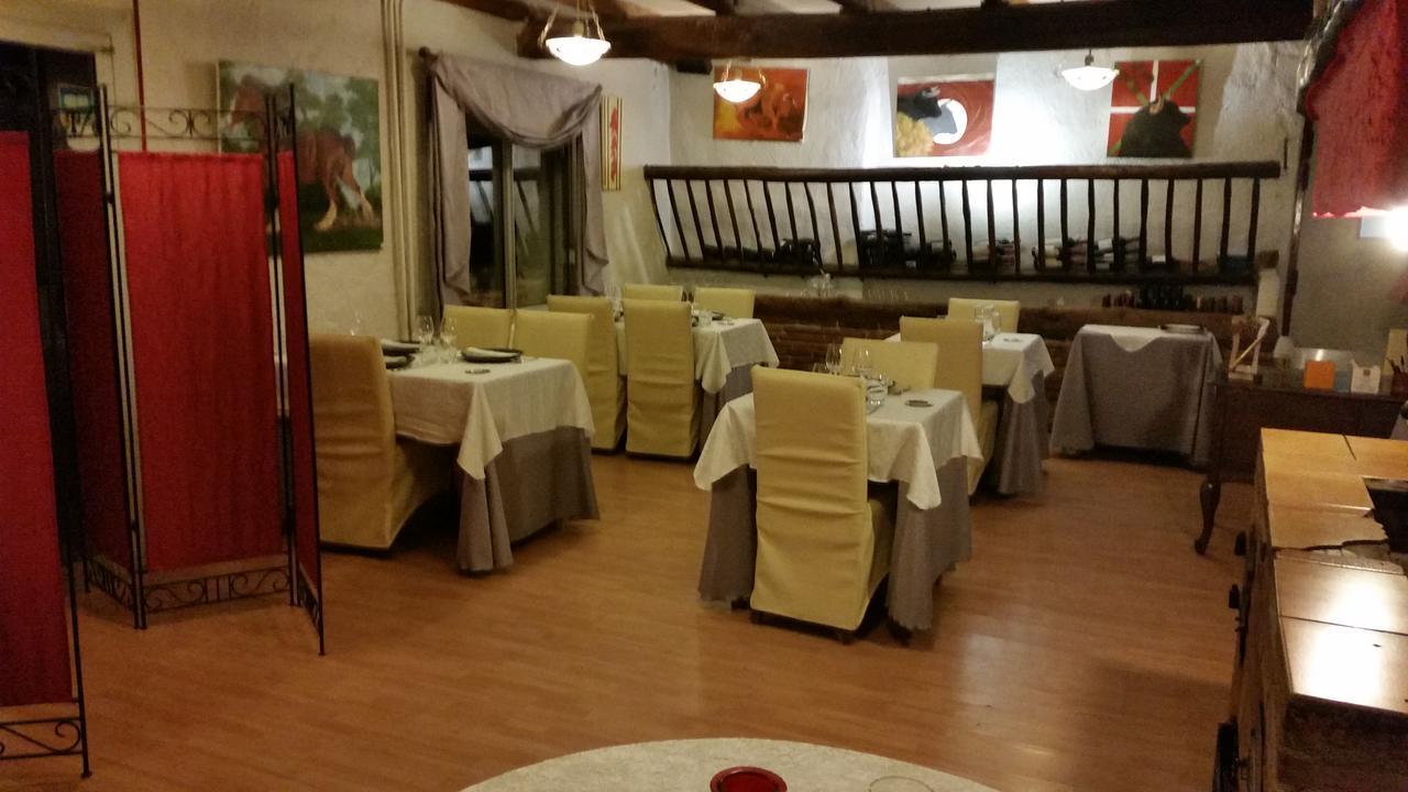 Auberge Du Flambadou Villematier Esterno foto